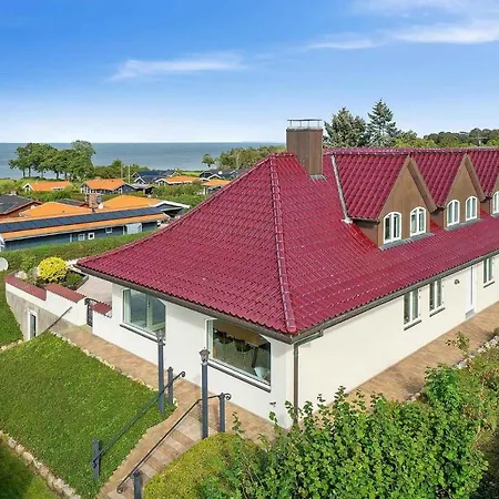 With Pool And Panoramic View Of The Sea *